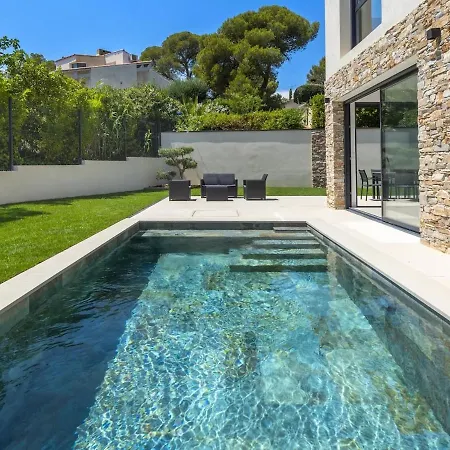 بيت للعطل Nouvelle Maison 4 Chambres, Proche Du Centre Saint-Raphaël